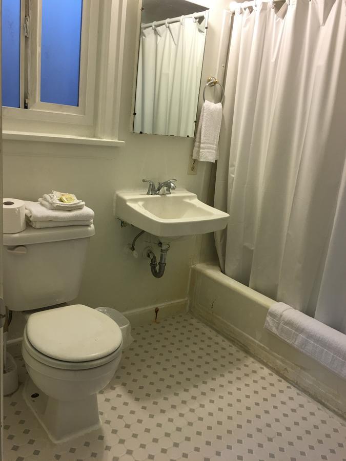 Angeles Motel พอร์ตแองเจลิส ภายนอก รูปภาพ